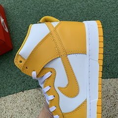 Dunk High Dark Sulfur - Image 13