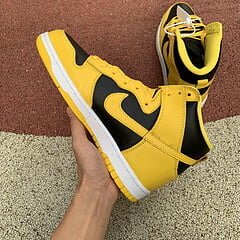 Dunk High Varsity Maize - Image 7