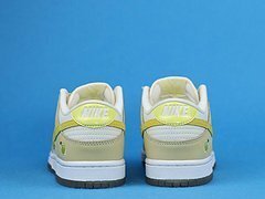 Dunk Low Lemon Drop - Image 4