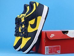 Dunk Low Michigan (2021) - Image 10