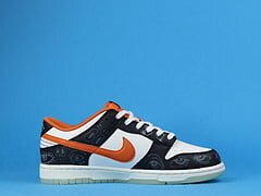 Dunk Low PRM Halloween (2021) - Image 10