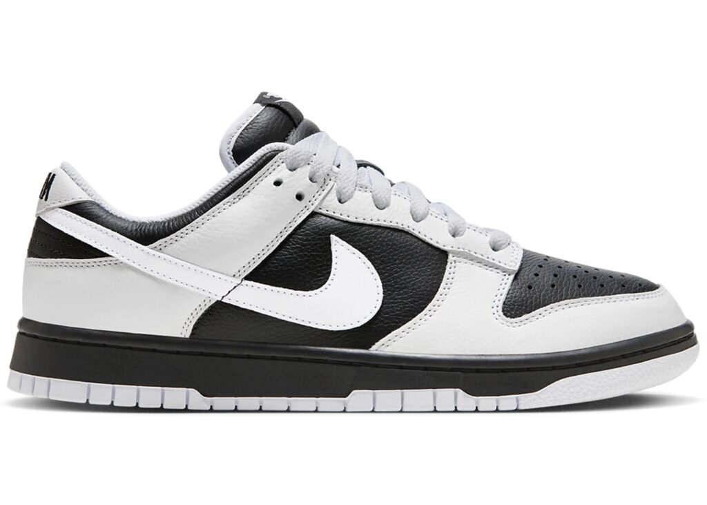 Dunk Low “Reverse Panda”