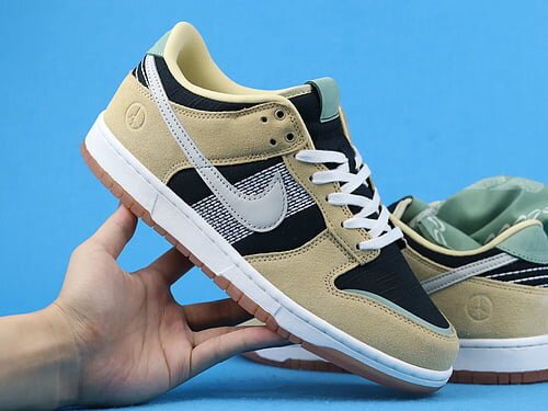 Dunk Low Rooted in Peace - Image 3