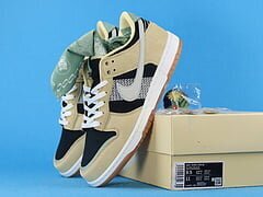 Dunk Low Rooted in Peace - Image 8