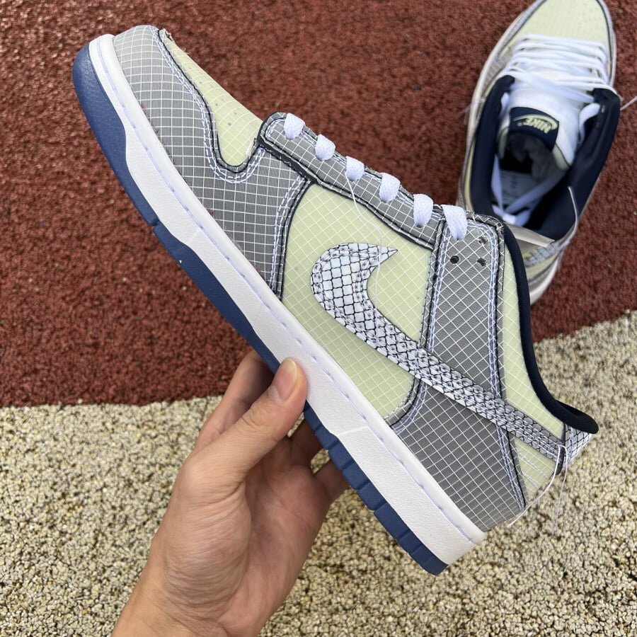 Dunk Low Union Passport Pack Pistachio - Image 10
