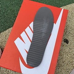 Dunk Low University Red (2020) - Image 5