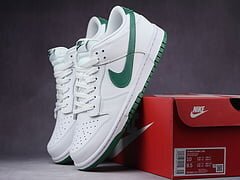 Dunk Low White Lucky Green - Image 7