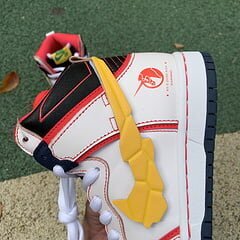 Dunk SB High RX-0 Unicorn Gundam - Image 17