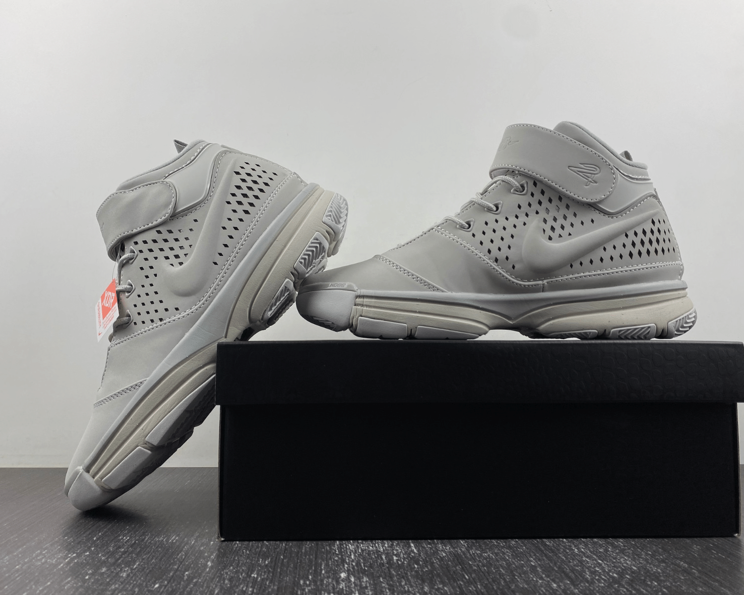 Kobe 2 Black Mamba Fade to Black - Image 6