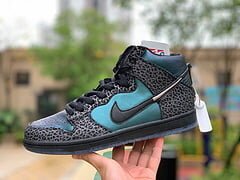 SB Dunk High Black Sheep Hornet - Image 5
