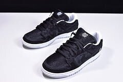 SB Dunk Low Medicom Toy - Image 7