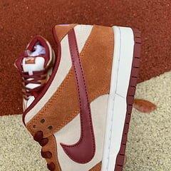 SB Dunk Low Pro Dark Russet Cedar - Image 14