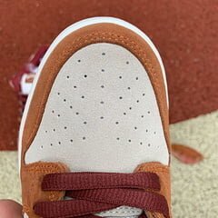 SB Dunk Low Pro Dark Russet Cedar - Image 15