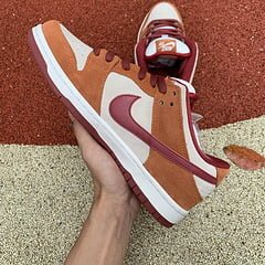 SB Dunk Low Pro Dark Russet Cedar - Image 19