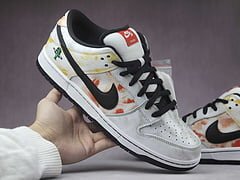 SB Dunk Low Raygun Tie-Dye White - Image 6