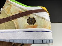 SB Dunk Low Street Hawker - Image 4