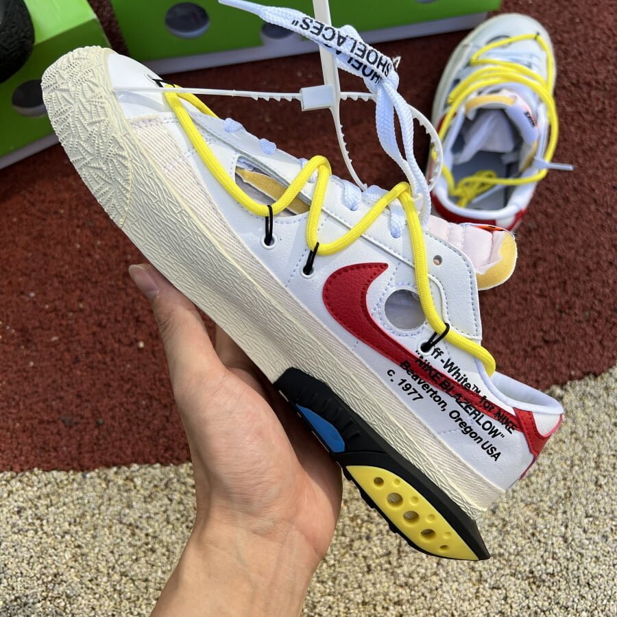 Off-White x Blazer Low White - Image 2