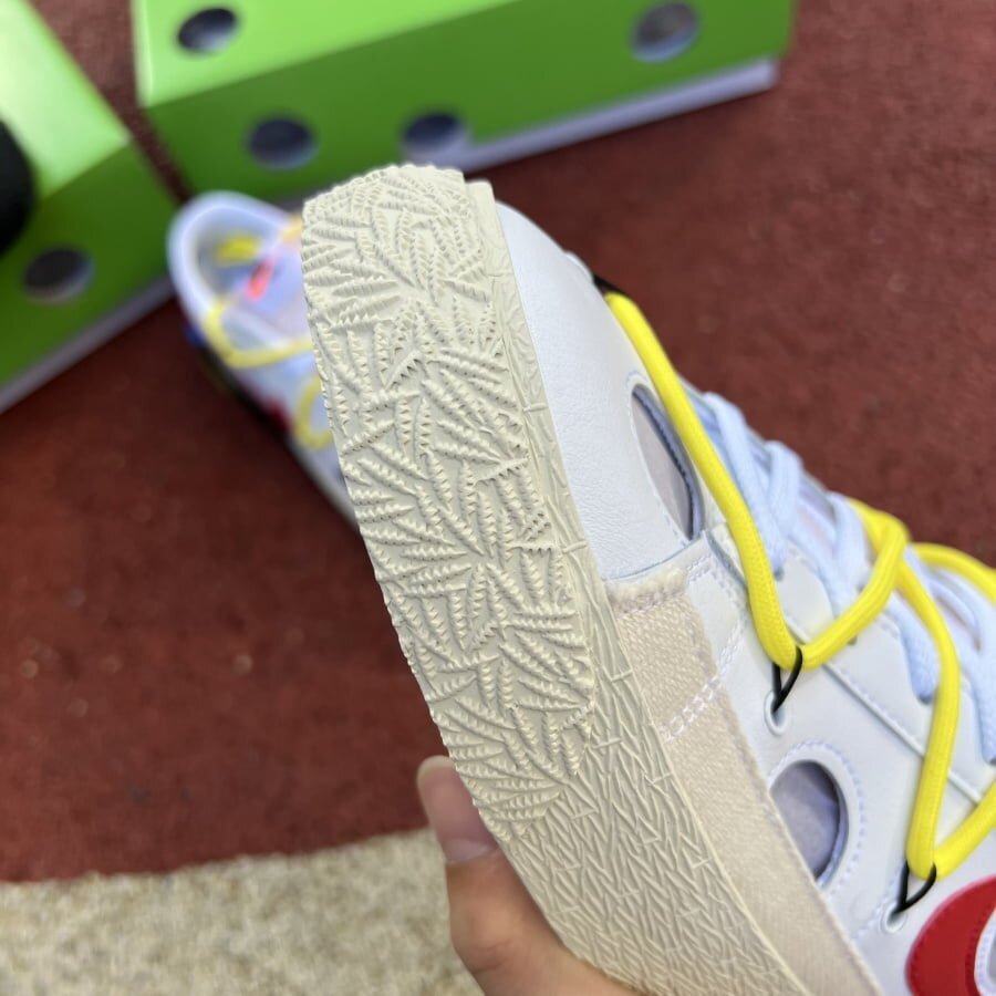 Off-White x Blazer Low White - Image 8