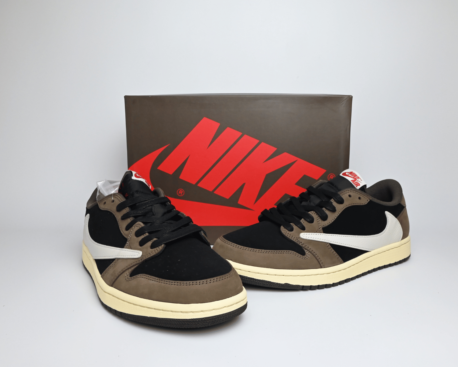 TS X AJ1 Low Mocha Extended Size - Image 6
