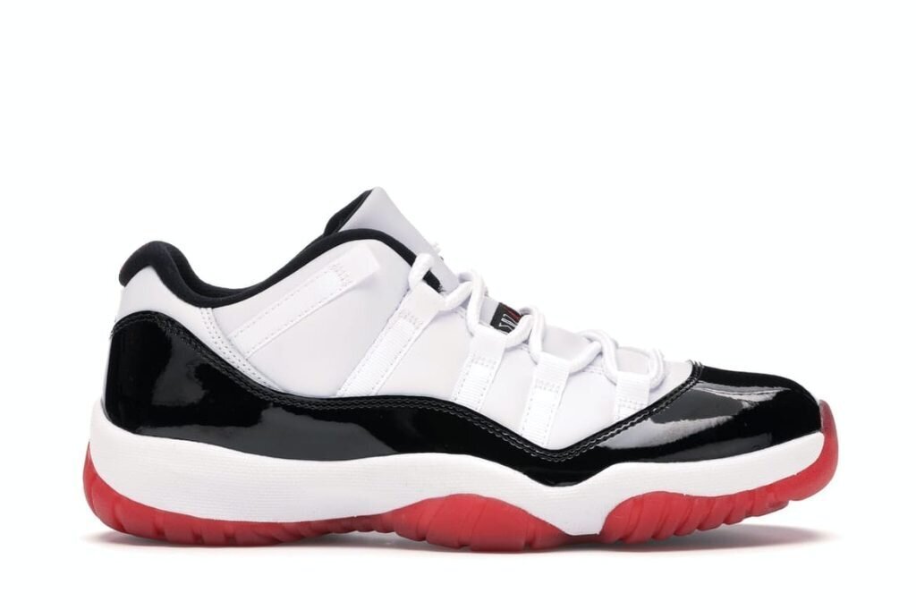 AJ11 Retro Low, Concord Bred
