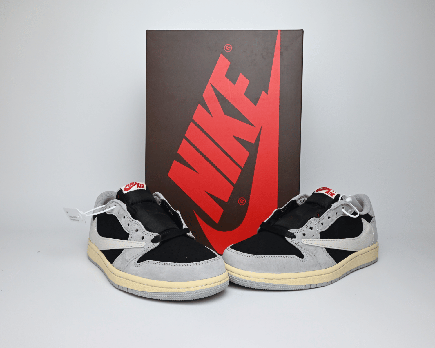 TS x AJ1 Low Smoke Grey-Black - Image 6