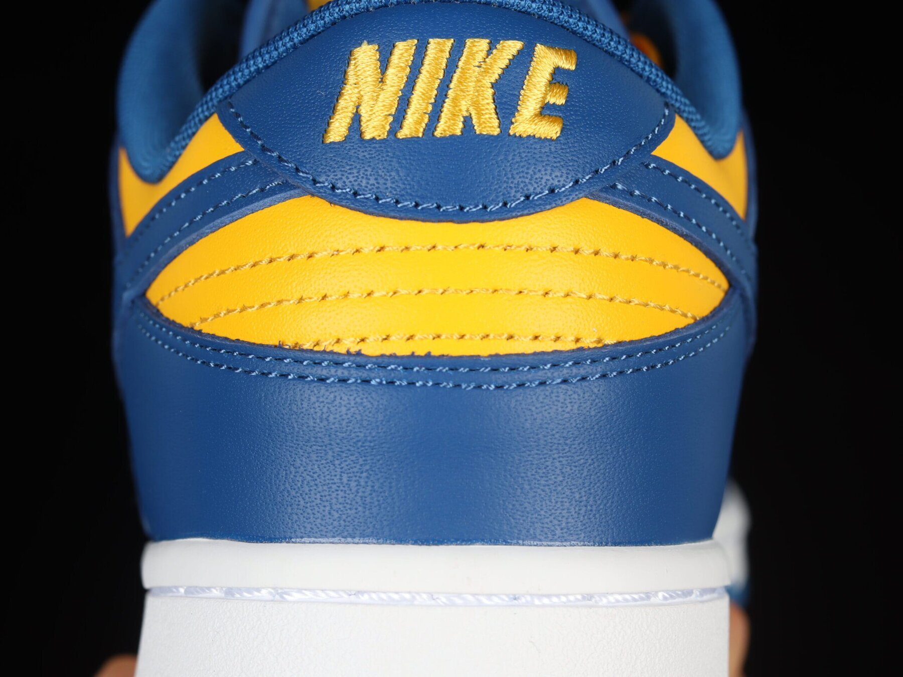 Dunk Low UCLA - Image 11