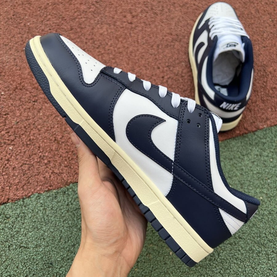 Dunk Low Vintage Navy - Image 13