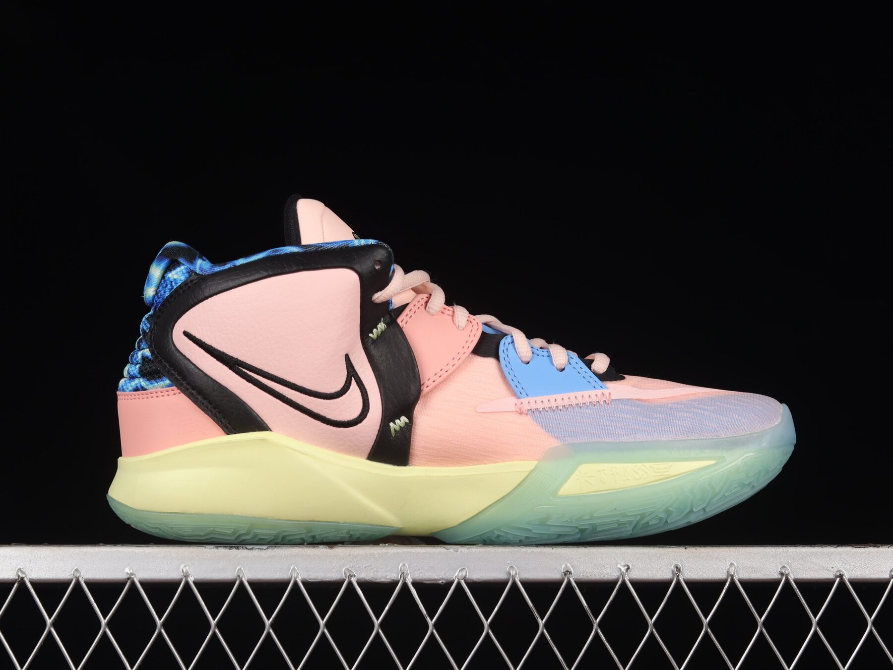 Kyrie Infinity Valentine's Day - Image 10