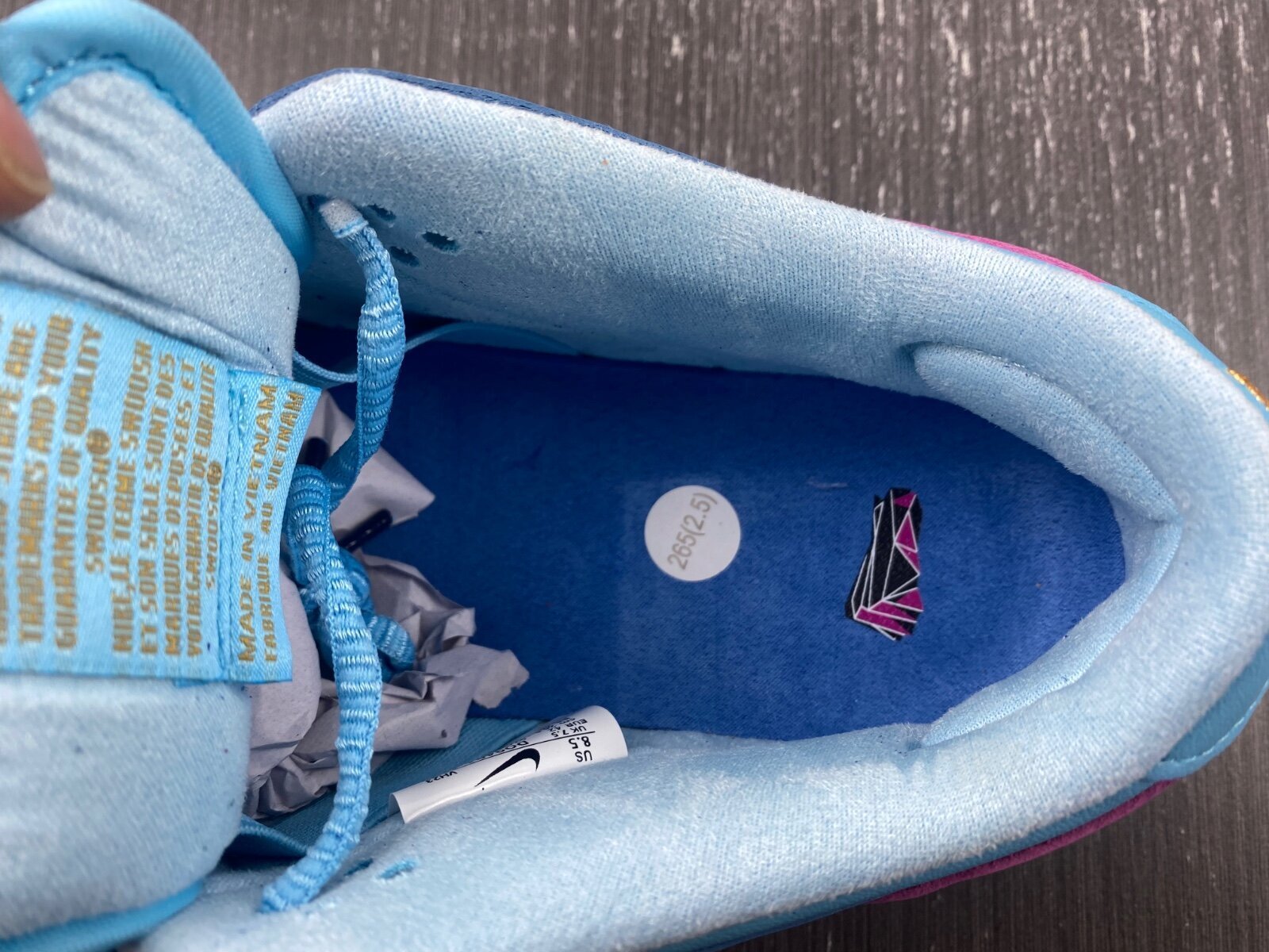 Run The Jewels x SB Dunk Low - Image 8