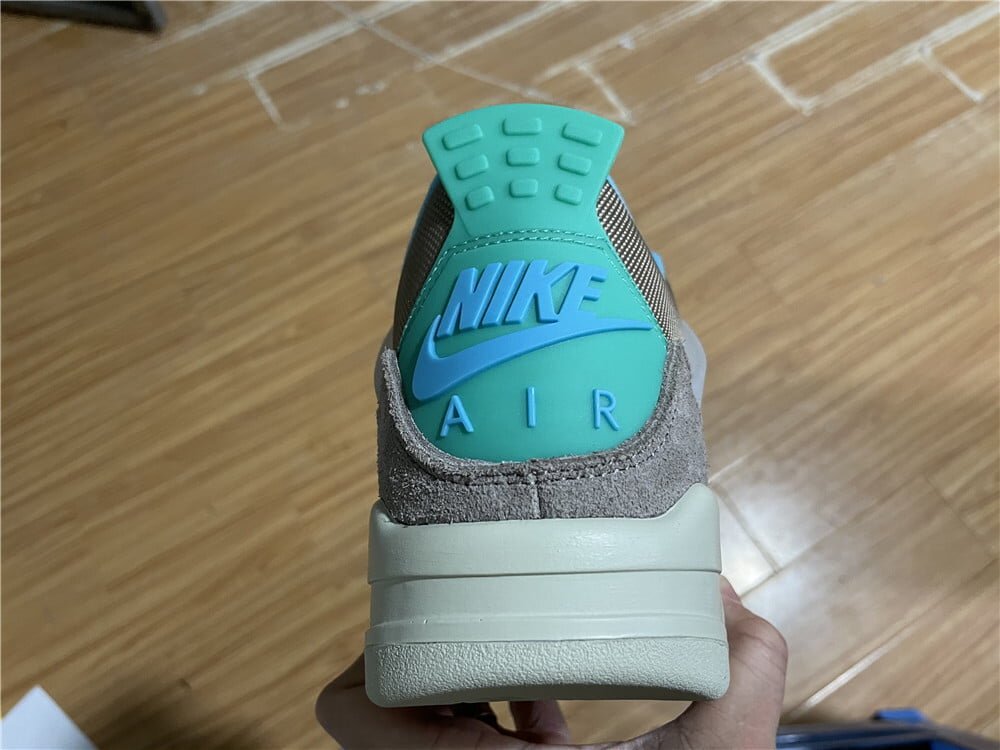 AJ4 Retro SP 30th Anniversary Union Taupe Haze - Image 20