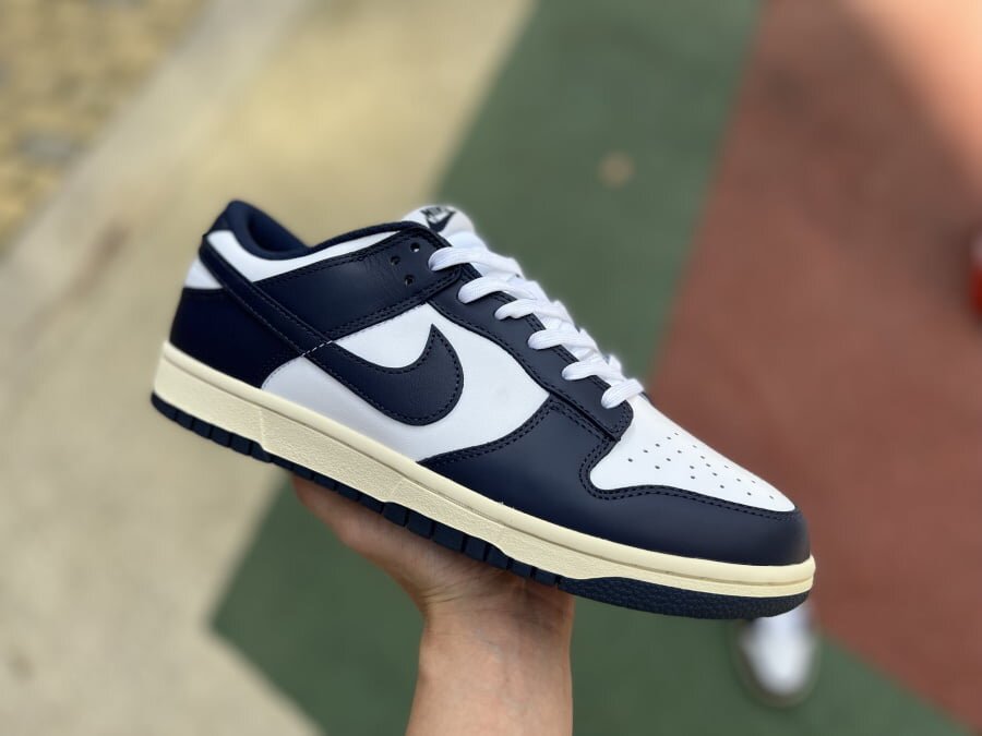 Dunk Low Vintage Navy - Image 12