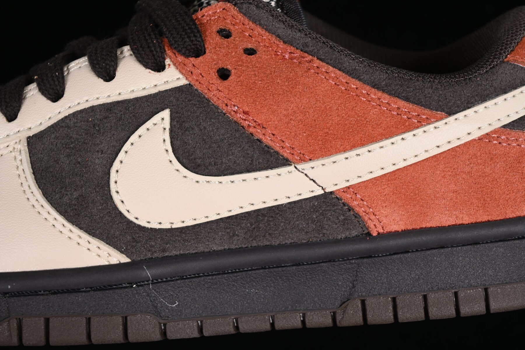 Dunk Low Red Panda - Image 12