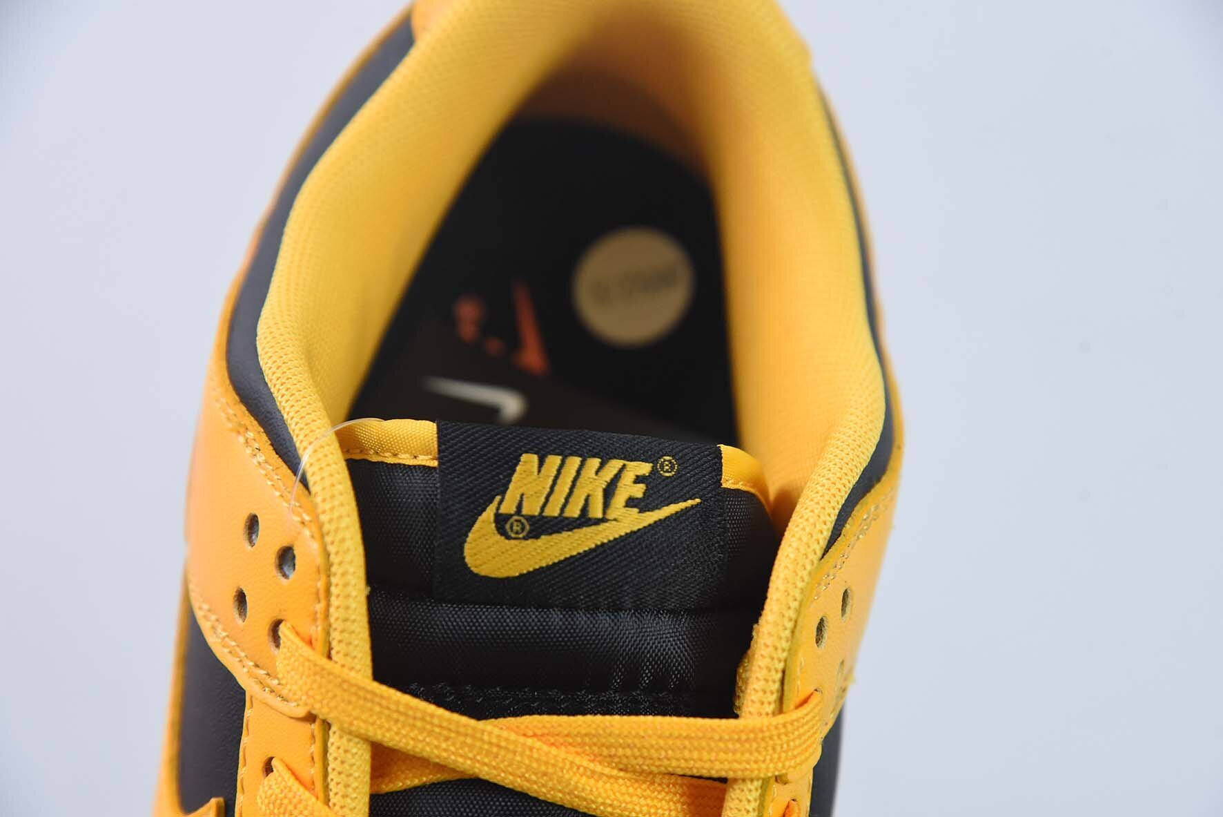 Dunk Low Championship Goldenrod - Image 2