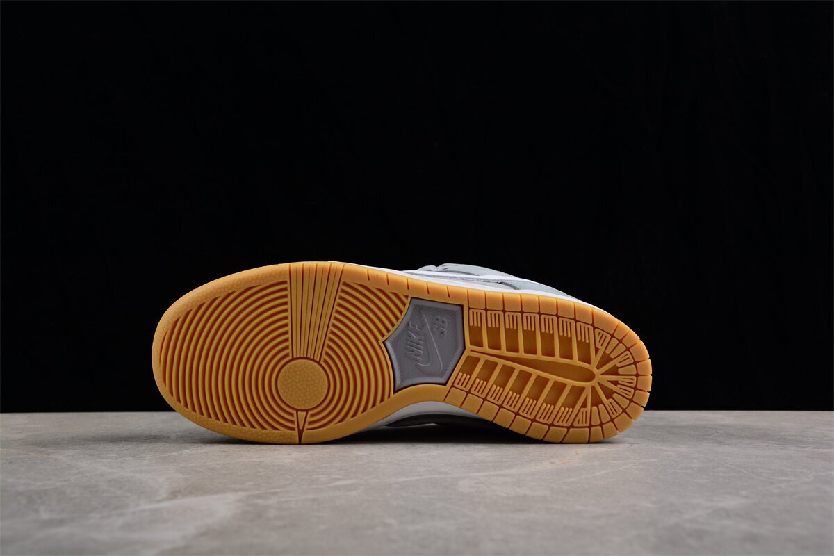 SB Dunk Low Pro ISO Orange Label Wolf Grey Gum - Image 7