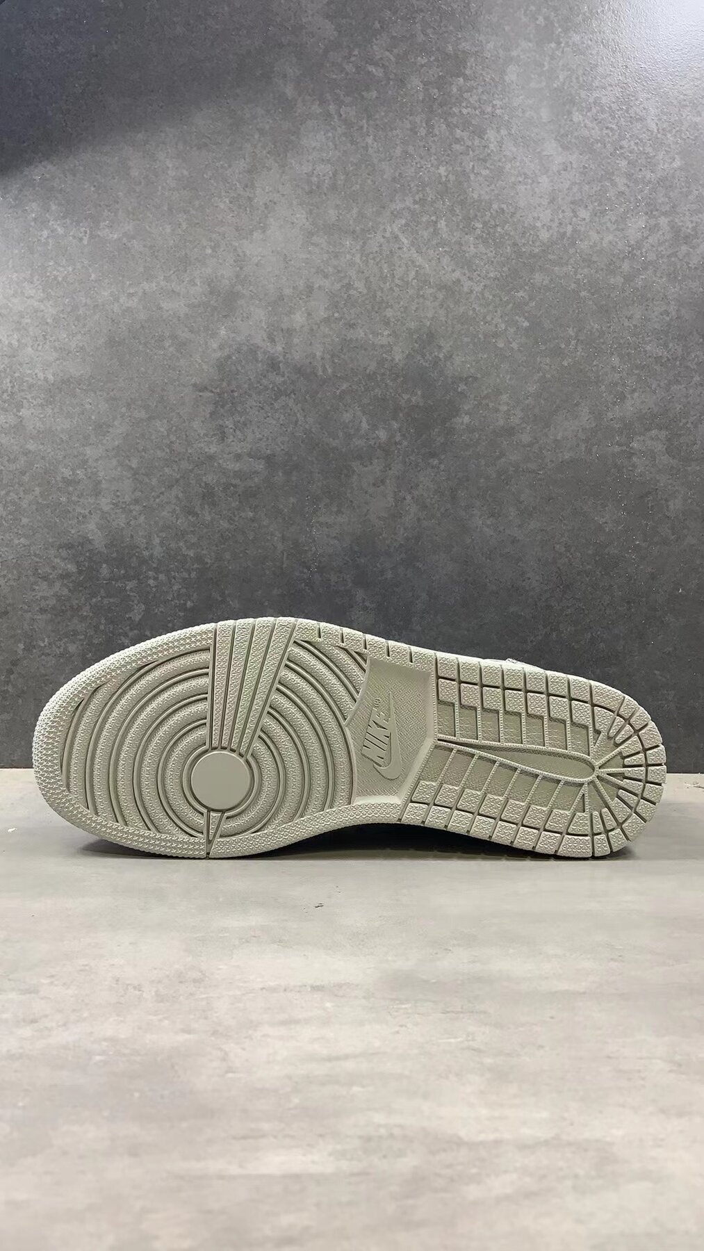 AJ1 Retro Low OG Black Cement - Image 8