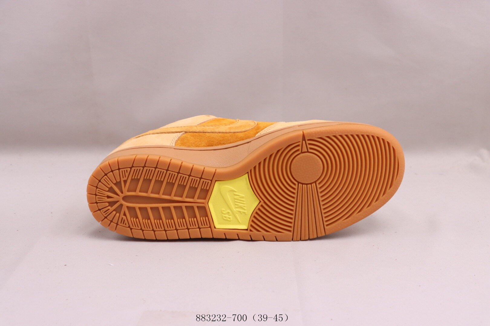 SB Dunk Low Pro Wheat Mocha - Image 8