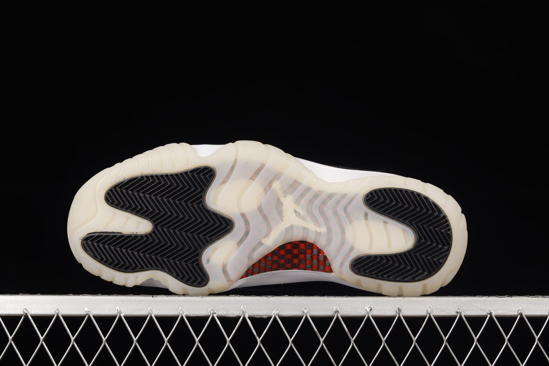 AJ11 Retro Low 72-10, Black/White/Sail/Gym Red - Image 10