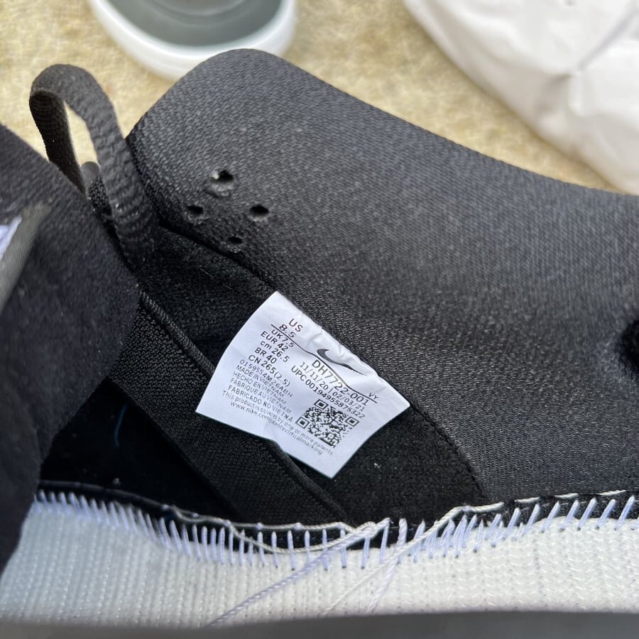 Polaroid x SB Dunk Low - Image 14