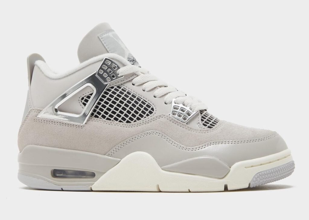 AJ4 Frozen Moments
