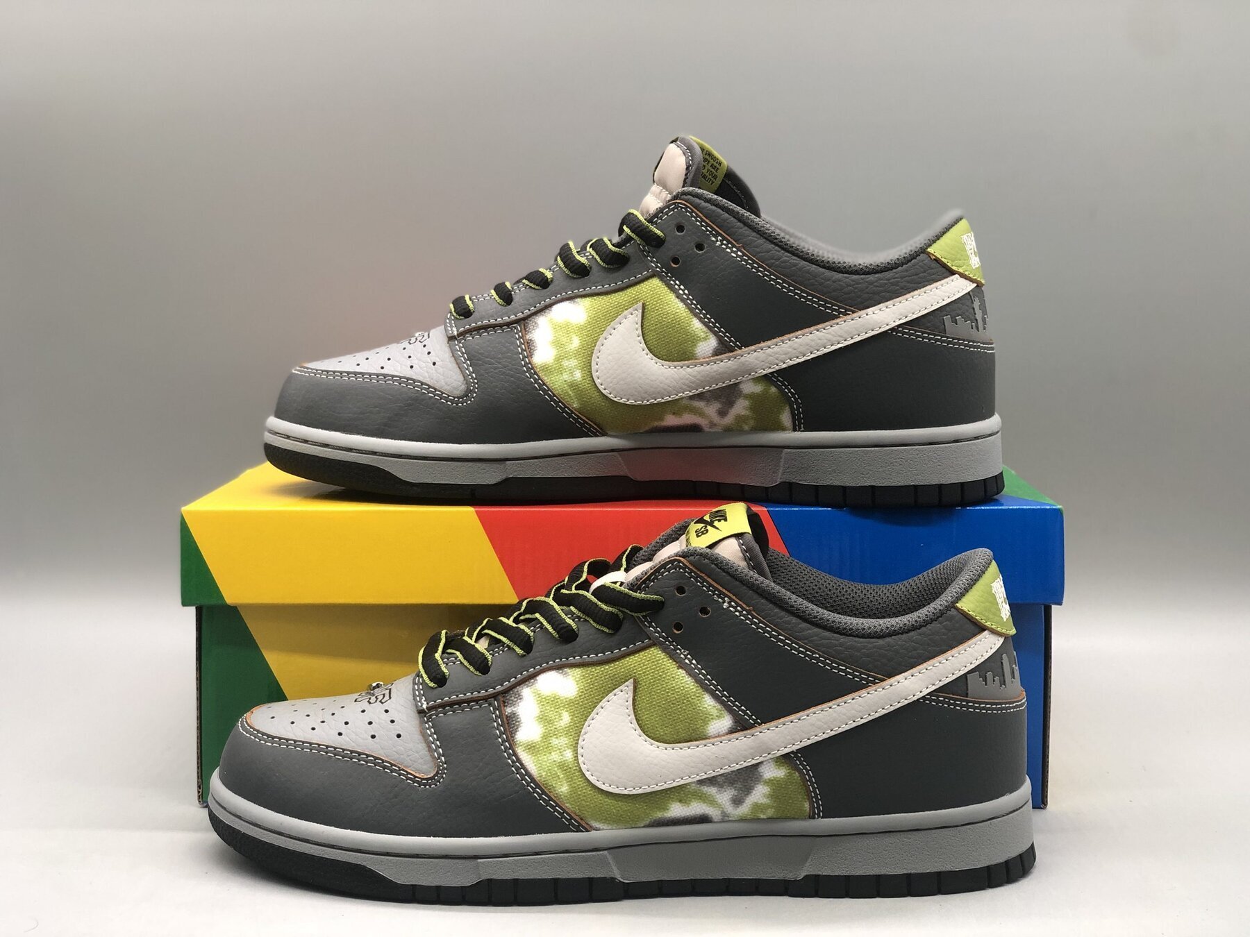 SB Dunk Low HUF Wait, What!? (Friends and Family) - Image 9