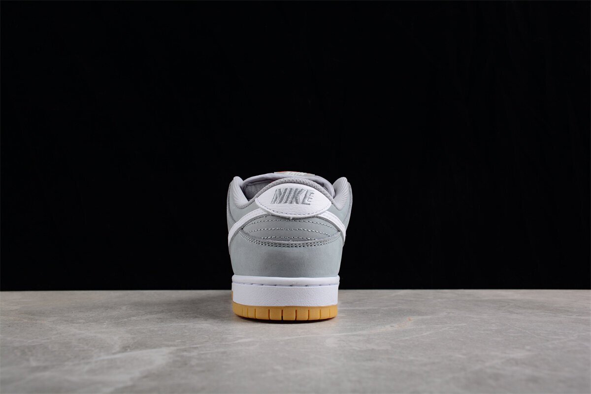 SB Dunk Low Pro ISO Orange Label Wolf Grey Gum - Image 9