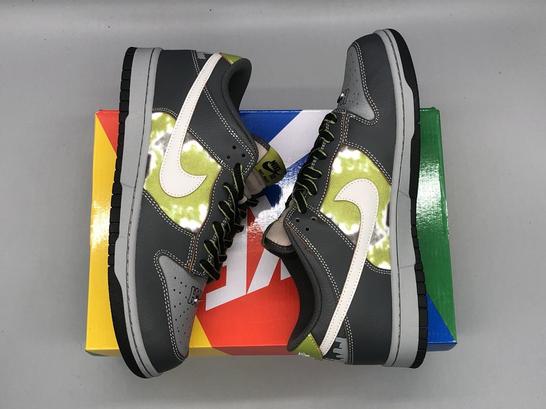 SB Dunk Low HUF Wait, What!? (Friends and Family) - Image 8