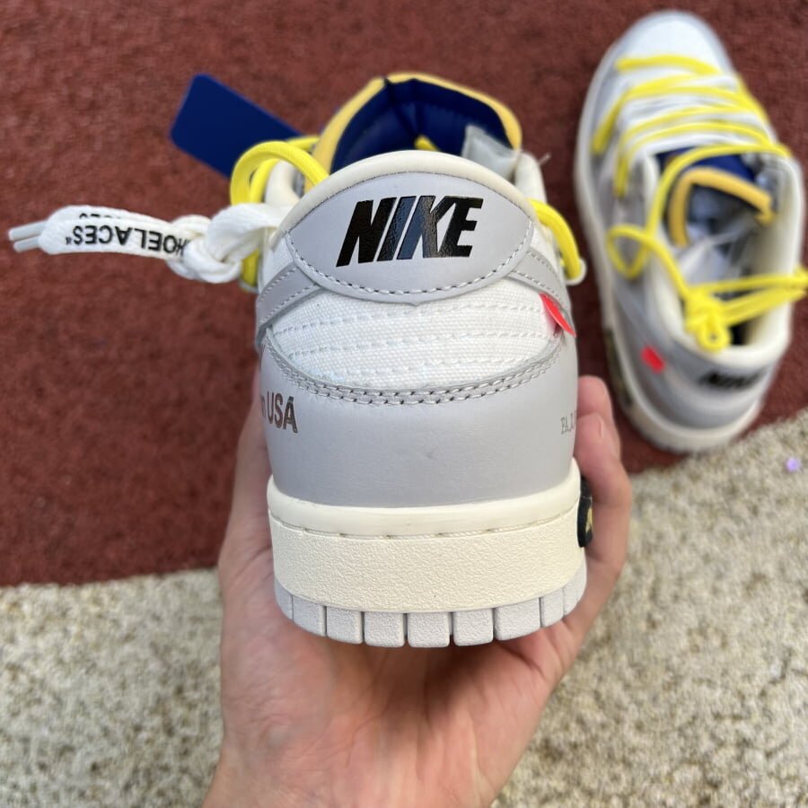 Off White Dunk Low Lot 27 - Image 4