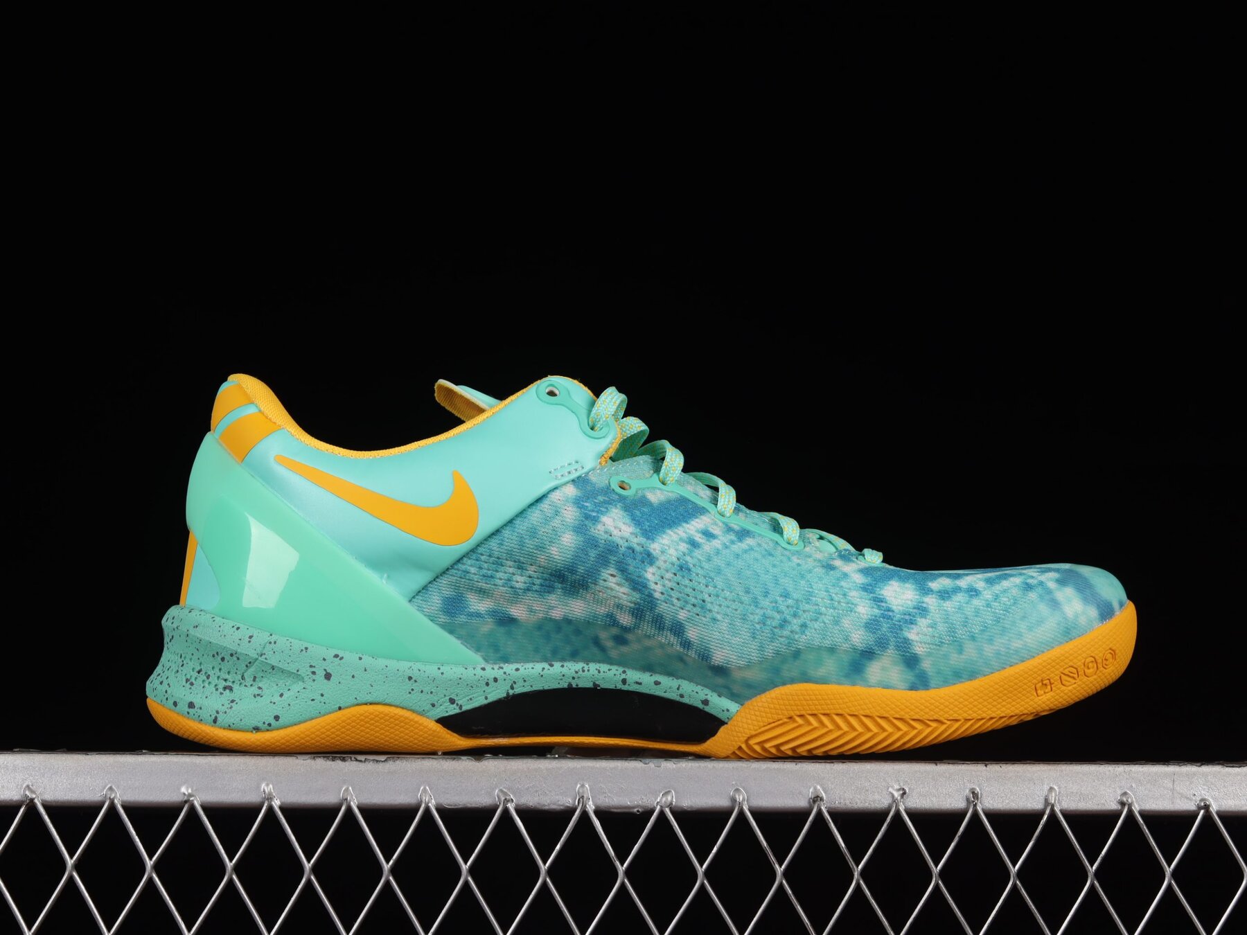 Kobe 8 System Green Glow Laser Orange - Image 9
