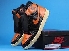 AJ1 Retro High Shattered Backboard 3.0 - Image 15