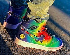 AJ1 Retro High J Balvin - Image 3