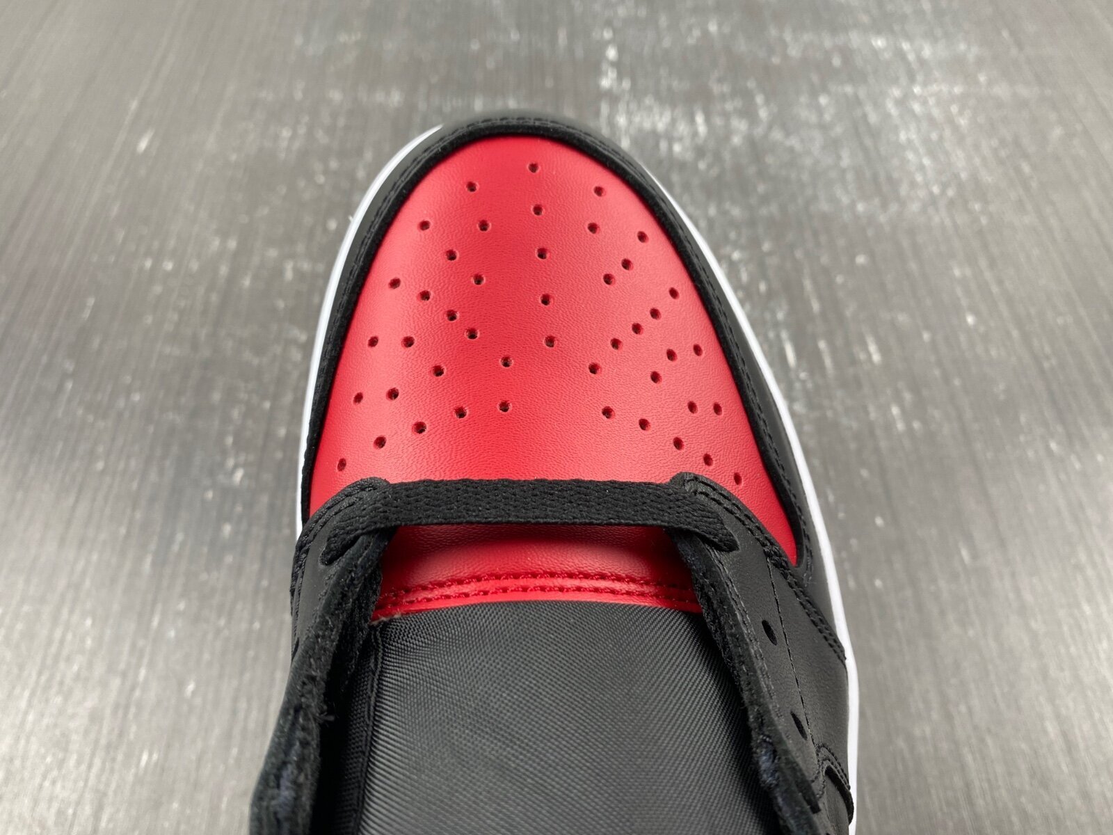 AJ1 Retro Low OG 'Bred' - Image 17