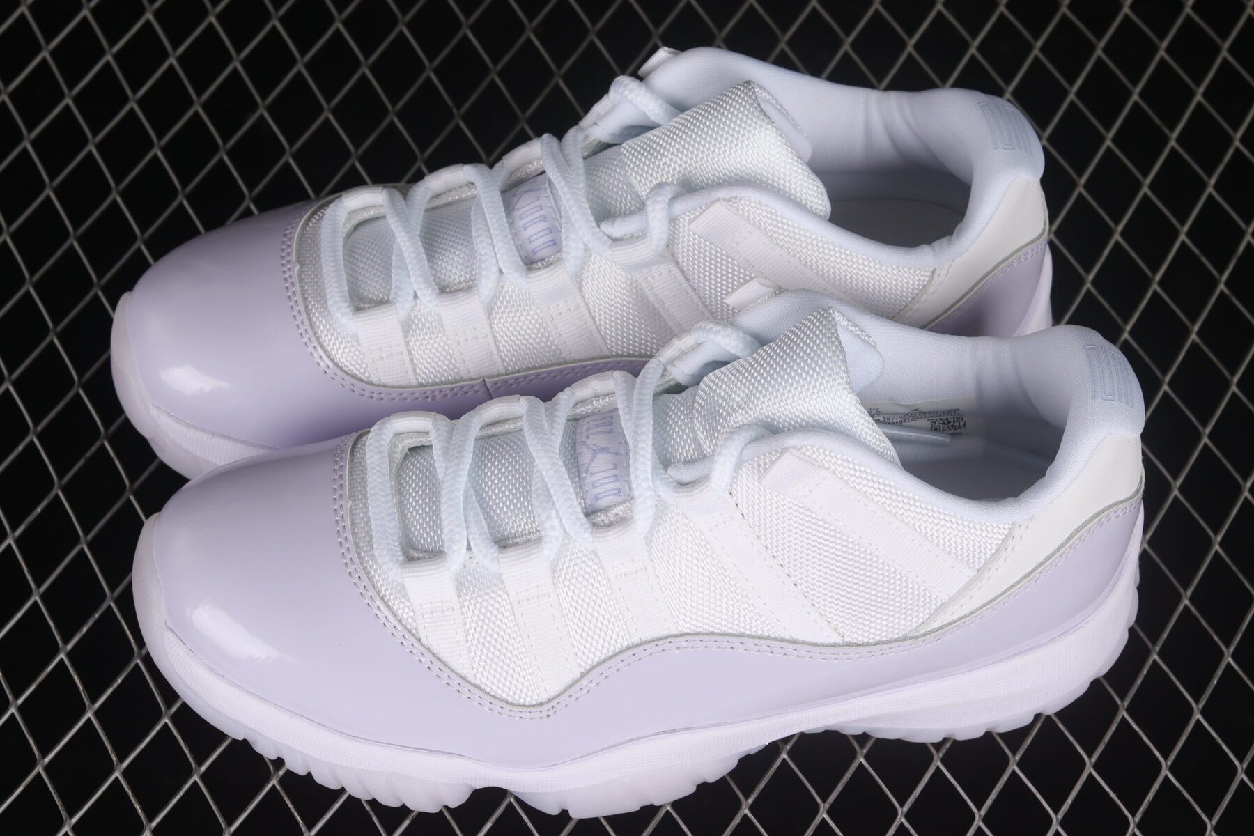 AJ11 Retro Low, Pure Violet - Image 9