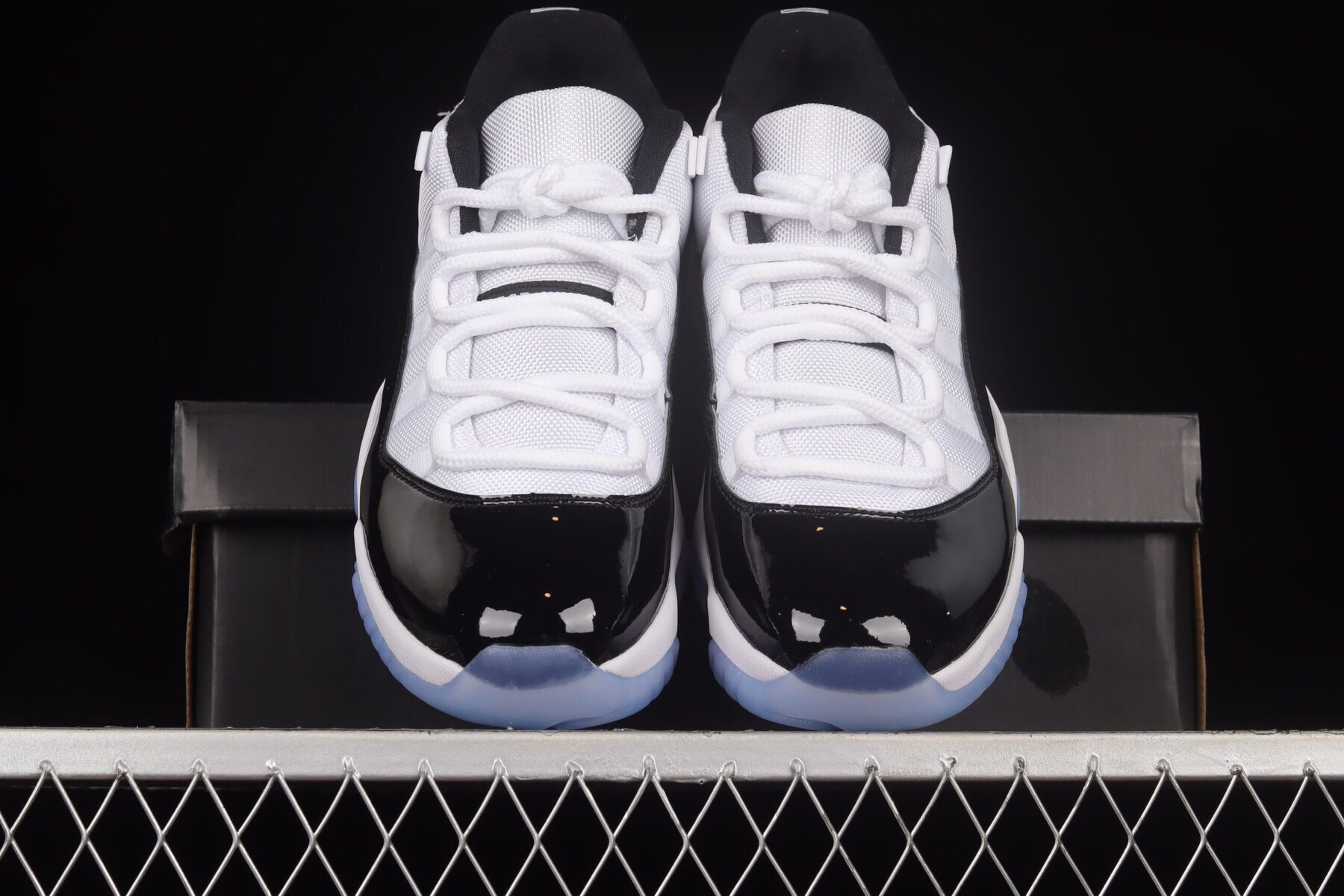 AJ11 Retro Low Concord - Image 7