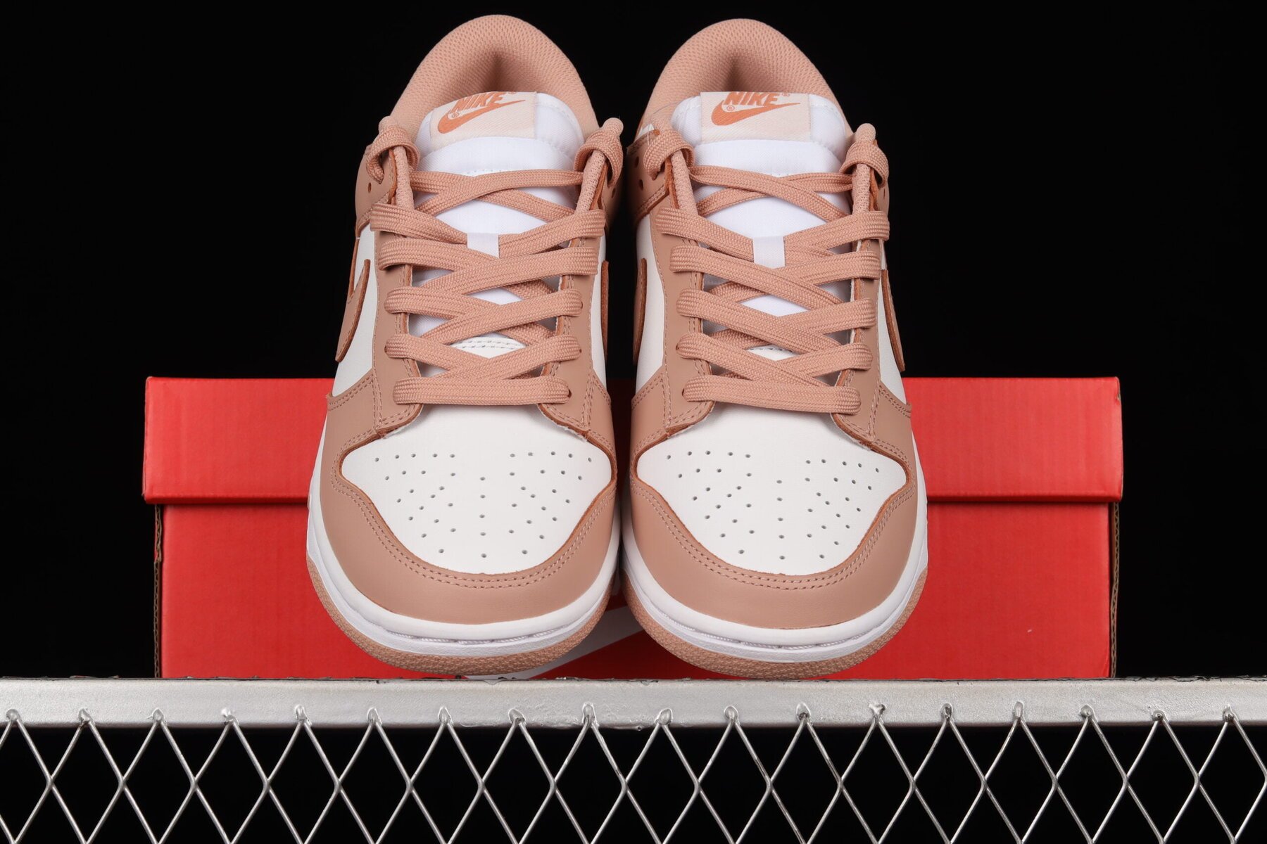 Dunk Low Rose Whisper - Image 4